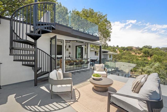 3724 Laurel Way, Redwood City, CA 94062