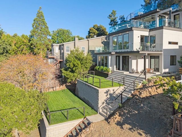 3724 Laurel Way, Redwood City, CA 94062