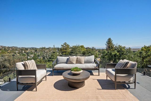 3724 Laurel Way, Redwood City, CA 94062