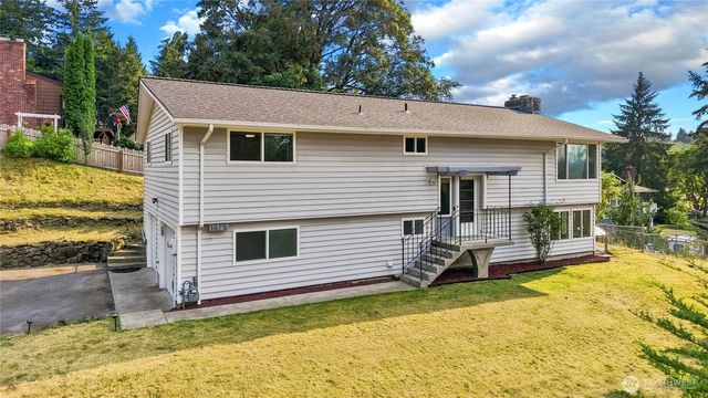 1875 NE Bentley Drive, Bremerton, WA 98311
