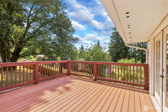 1875 NE Bentley Drive, Bremerton, WA 98311