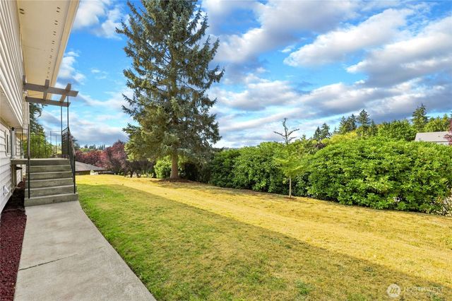 1875 NE Bentley Drive, Bremerton, WA 98311