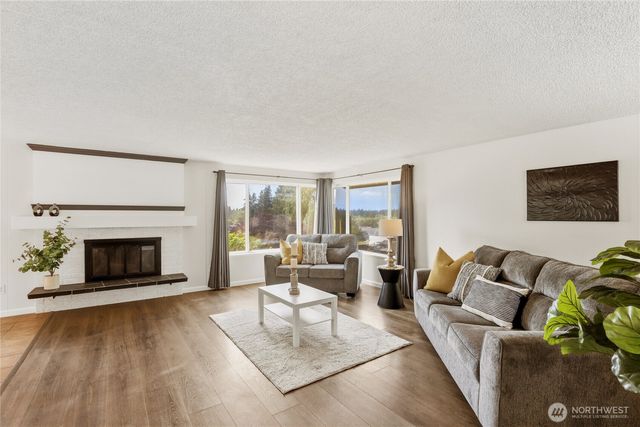 1875 NE Bentley Drive, Bremerton, WA 98311