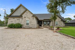 8133 N Fm 565, Baytown, TX 77523