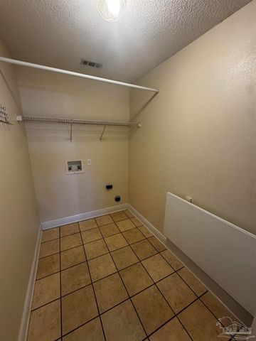 3313 Pitcher Plant Cir, Pensacola, FL 32506