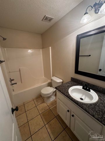 3313 Pitcher Plant Cir, Pensacola, FL 32506