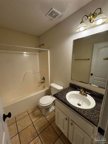 3313 Pitcher Plant Cir, Pensacola, FL 32506