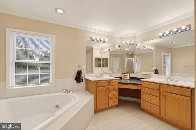 8020 POHICK RD, Springfield, VA 22153