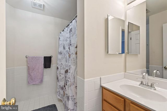 8020 POHICK RD, Springfield, VA 22153