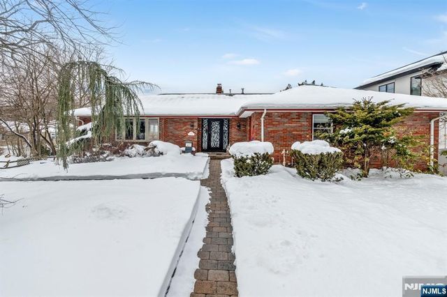 475 Cedar Lane, Paramus, NJ 07652