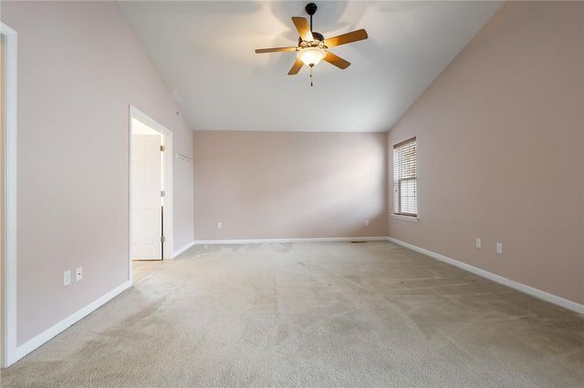 5039 Dale Trail, Upper Macungie Twp, PA 18104
