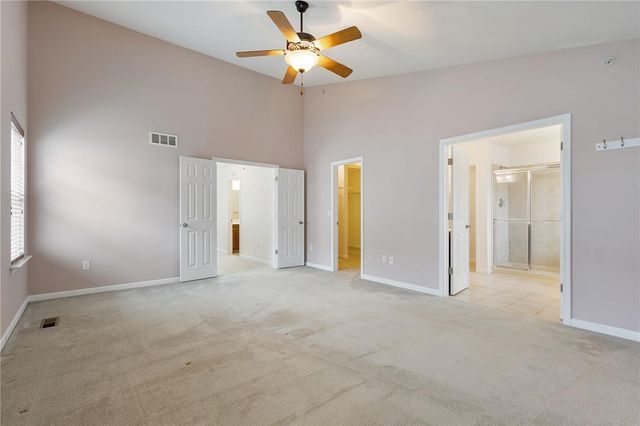 5039 Dale Trail, Upper Macungie Twp, PA 18104