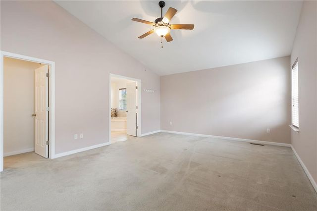 5039 Dale Trail, Upper Macungie Twp, PA 18104