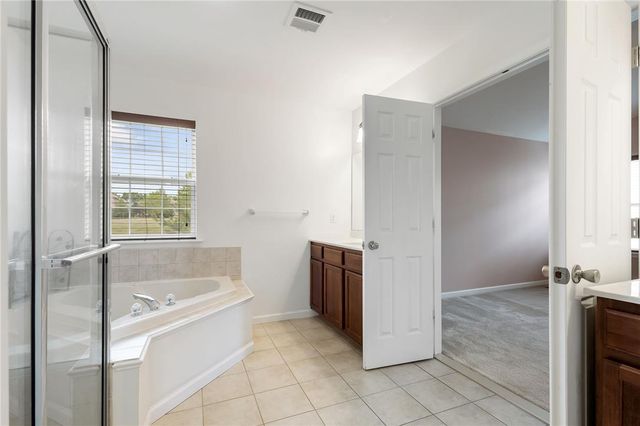 5039 Dale Trail, Upper Macungie Twp, PA 18104