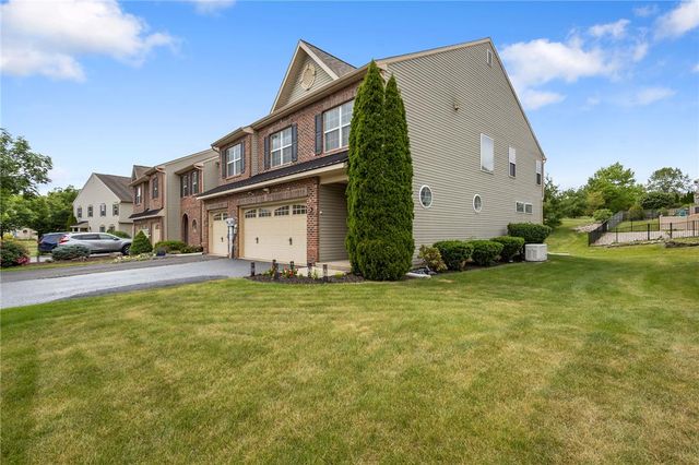 5039 Dale Trail, Upper Macungie Twp, PA 18104