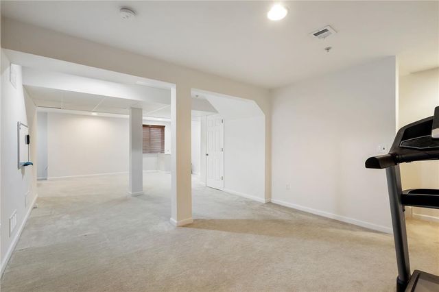 5039 Dale Trail, Upper Macungie Twp, PA 18104