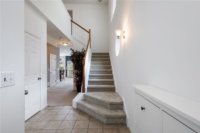 5039 Dale Trail, Upper Macungie Twp, PA 18104