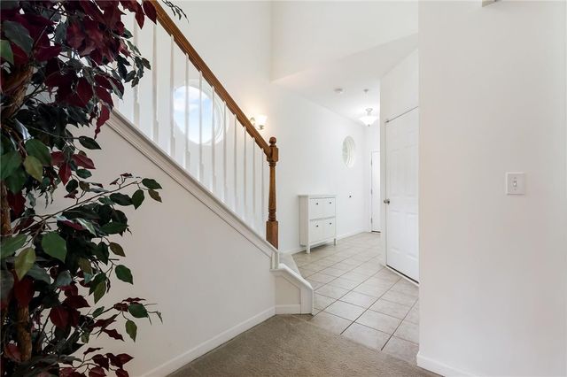 5039 Dale Trail, Upper Macungie Twp, PA 18104