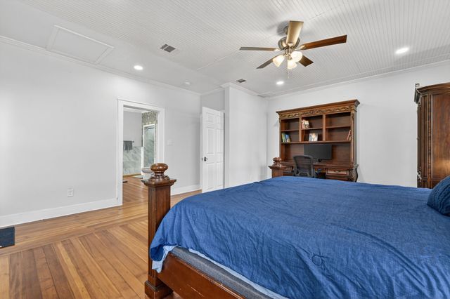 412 SW 4th Avenue, Mineral Wells, TX 76067