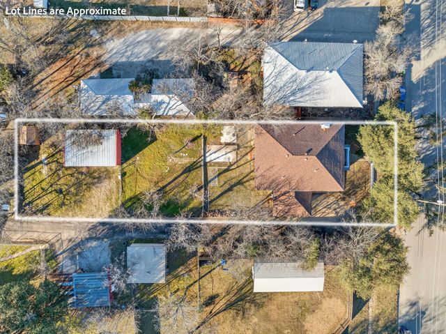 412 SW 4th Avenue, Mineral Wells, TX 76067