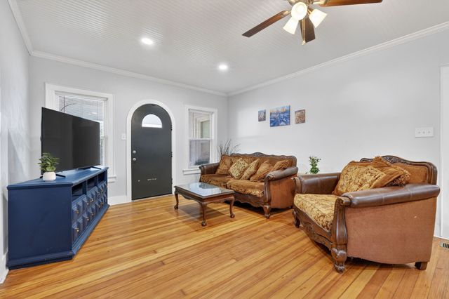 412 SW 4th Avenue, Mineral Wells, TX 76067