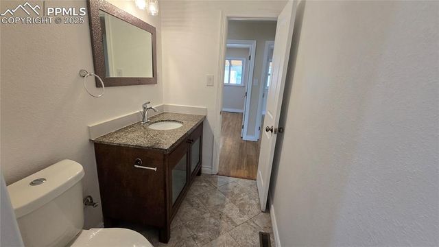 2029 Hollywood Drive, Pueblo, CO 81005