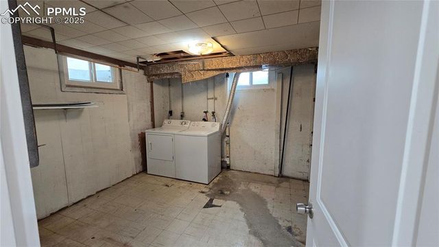 2029 Hollywood Drive, Pueblo, CO 81005