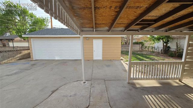 2029 Hollywood Drive, Pueblo, CO 81005