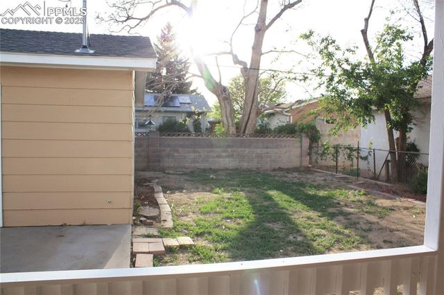 2029 Hollywood Drive, Pueblo, CO 81005