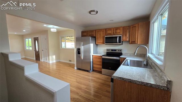 2029 Hollywood Drive, Pueblo, CO 81005