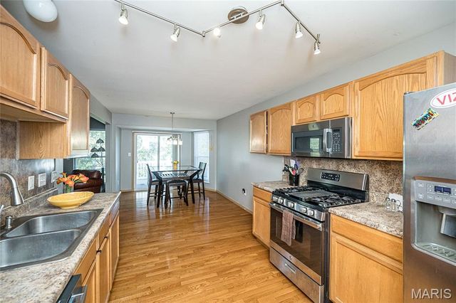 4617 Richmond Forest Drive, Florissant, MO 63034