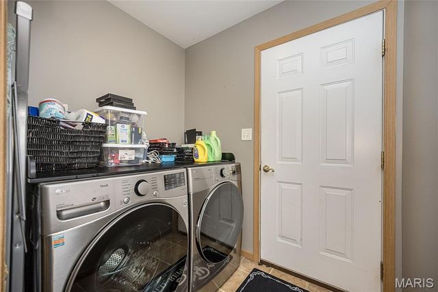 4617 Richmond Forest Drive, Florissant, MO 63034