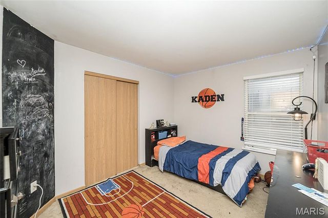 4617 Richmond Forest Drive, Florissant, MO 63034