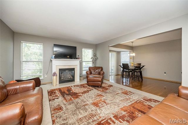 4617 Richmond Forest Drive, Florissant, MO 63034