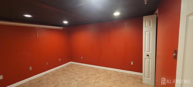 24 Cotoneaster Court, South Brunswick, NJ 08852