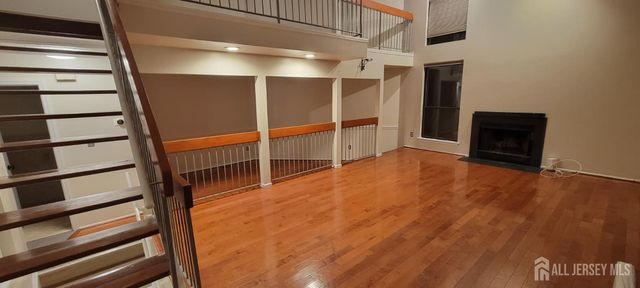 24 Cotoneaster Court, South Brunswick, NJ 08852
