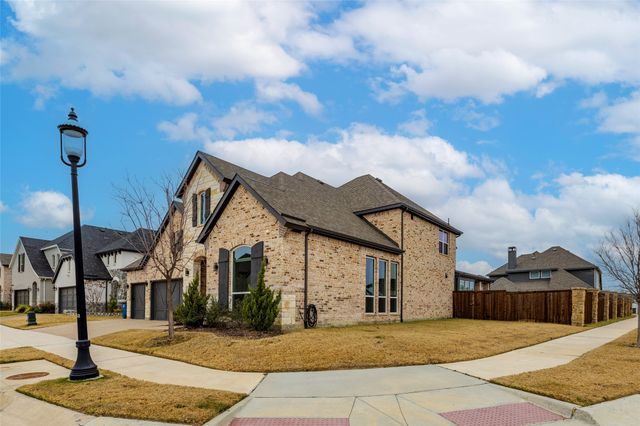 3573 Damsel Brooke Street, Lewisville, TX 75056
