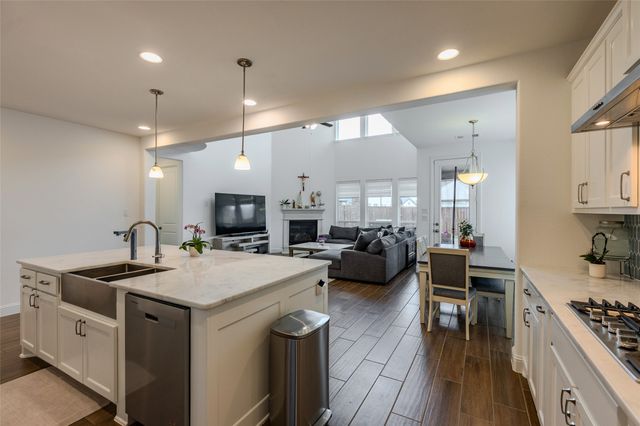 3573 Damsel Brooke Street, Lewisville, TX 75056