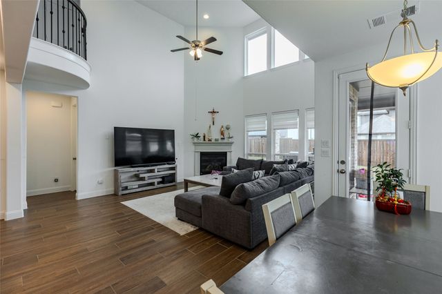 3573 Damsel Brooke Street, Lewisville, TX 75056