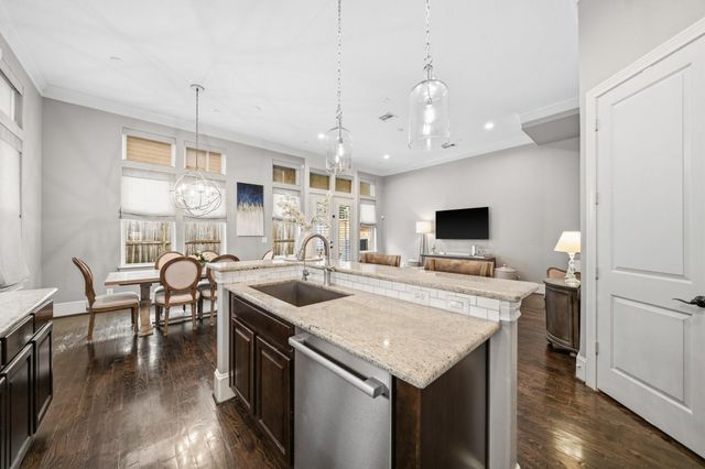 2709 Arabelle Grove, Houston, TX 77007