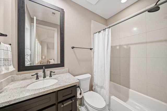 2709 Arabelle Grove, Houston, TX 77007