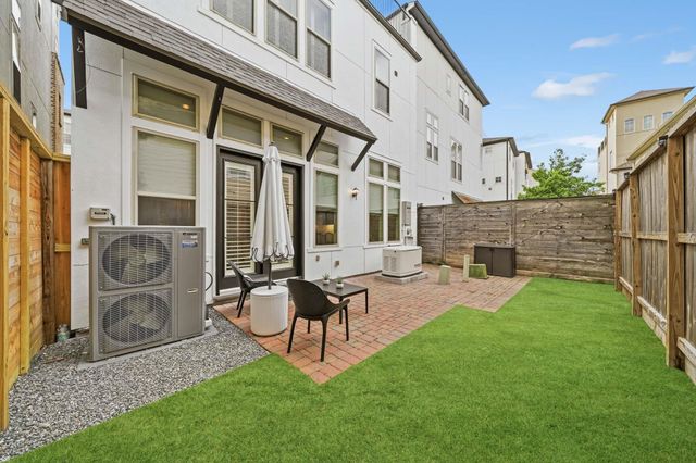 2709 Arabelle Grove, Houston, TX 77007