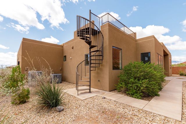 309 E 400 N, Ivins, UT 84738