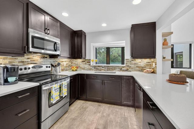 2754 Deer Creek Kelly Brooke Lane, Deerfield Beach, FL 33442