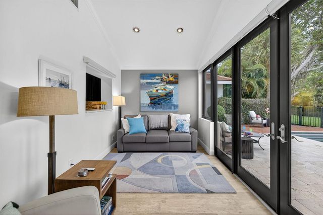 2754 Deer Creek Kelly Brooke Lane, Deerfield Beach, FL 33442