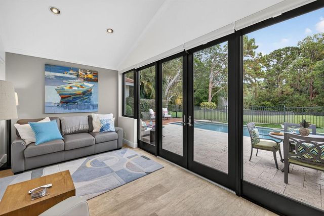 2754 Deer Creek Kelly Brooke Lane, Deerfield Beach, FL 33442