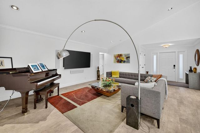 2754 Deer Creek Kelly Brooke Lane, Deerfield Beach, FL 33442