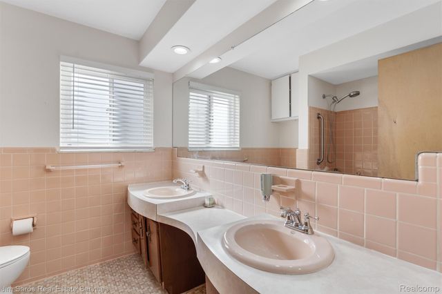 12918 Baird Avenue, Warren, MI 48088