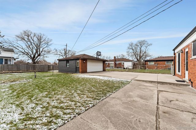 12918 Baird Avenue, Warren, MI 48088