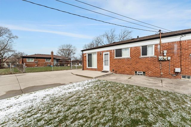 12918 Baird Avenue, Warren, MI 48088